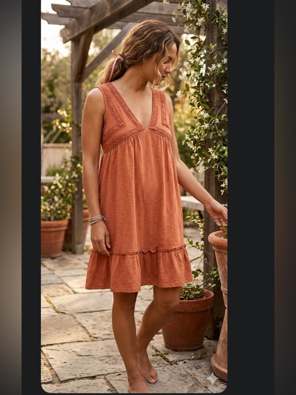 NWT New‎ W’N Rust Sleeveless Lace Trim V-Neck Ruffle Hem Dress Large